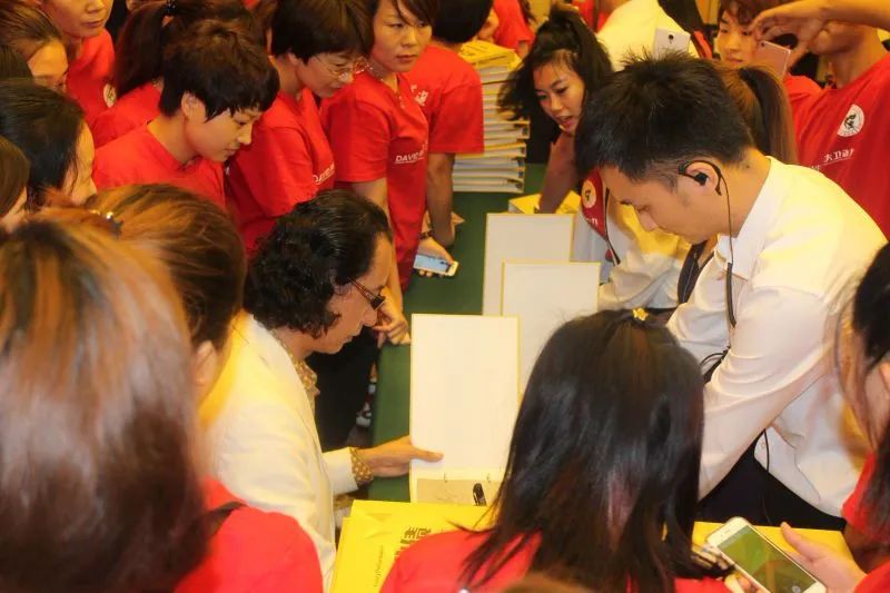 「HB独家报道」美业新生态让你的问题都不是问题:追求质感舒适生活,让爱美的你有了新选择