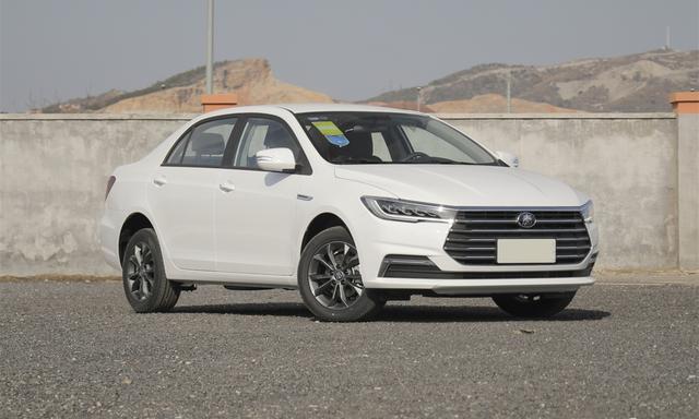 比亚迪秦最新提车视频,比亚迪秦订车多久提车