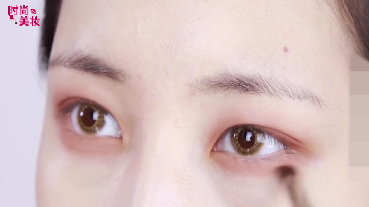 化妆的正确步骤初学者简单视频,化妆技巧初学化妆视频