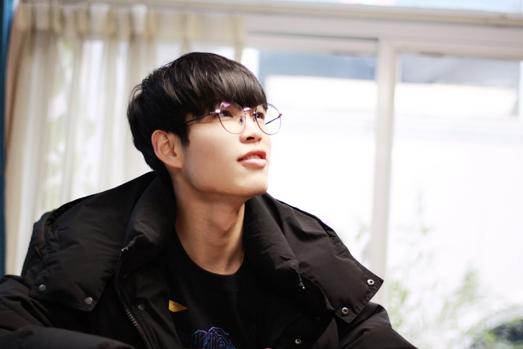 宝藏男孩Hero.柠栀：我可以冷面张扬，我也可以知善存恩