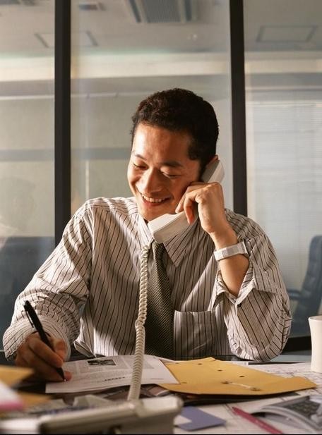 女记者被家暴成“另一个拉姆”,值得同情吗?要远离这几种男人