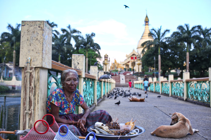 一座美丽的城市缅甸仰光,80年代的缅甸仰光城市
