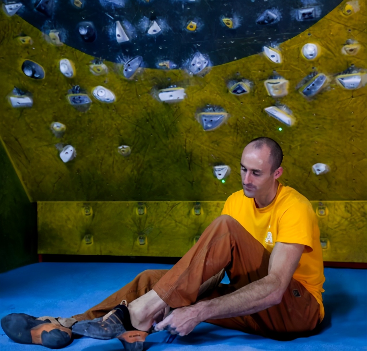 攀岩耐力训练的基本方法,攀岩需要哪些基础训练