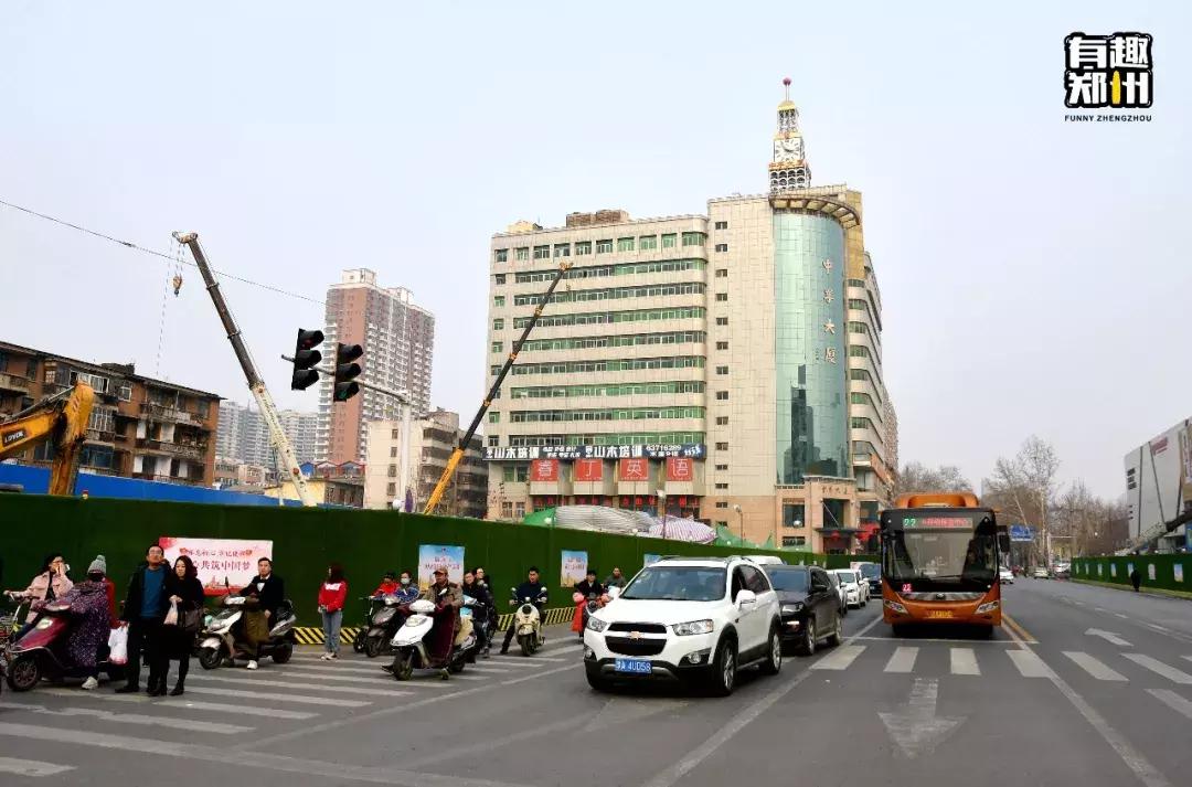 快被郑州遗忘的“建文”,是行政区人通向琐碎青春的任意门