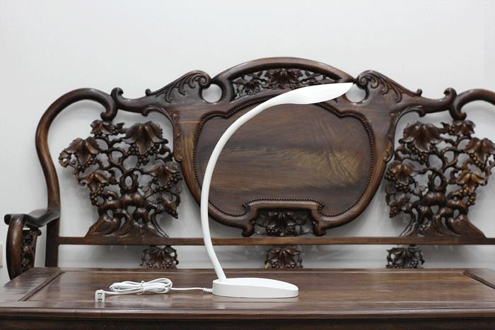 led护眼小台灯书桌学习,巴斯夫小太阳