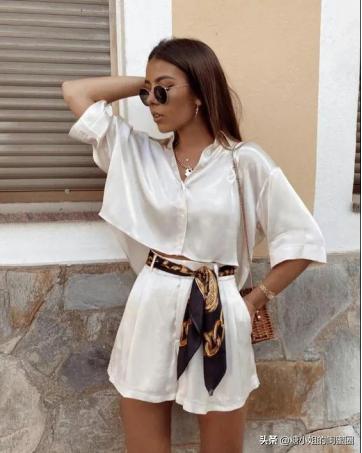 美丽丝巾搭配耐看型百变丝巾,超百搭丝巾你值得拥有