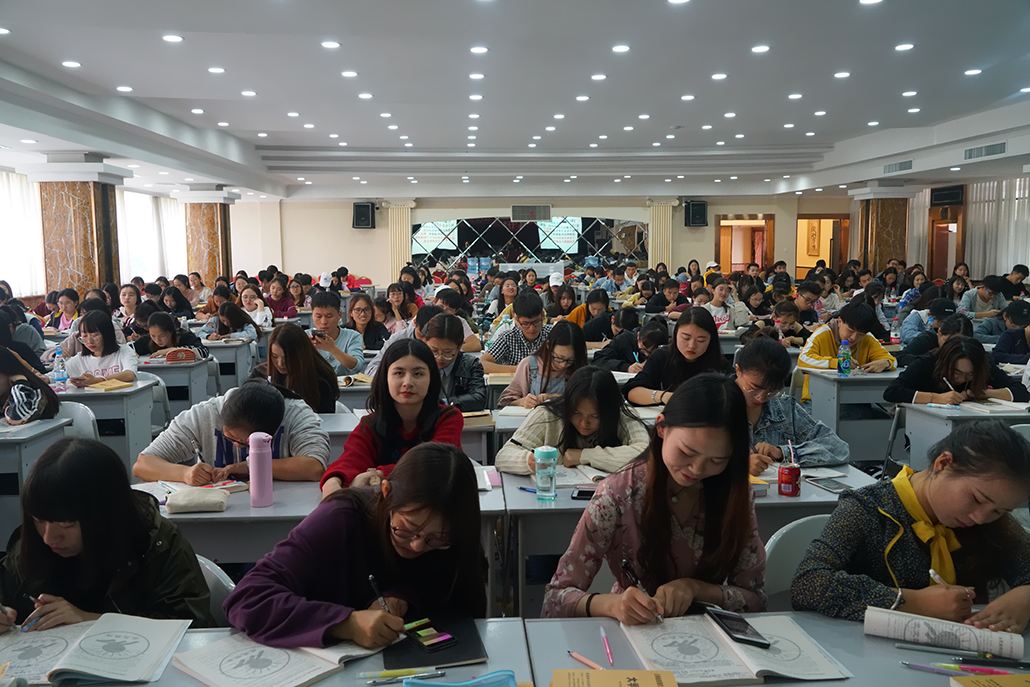 收到专科录取通知书能再复读吗,专科志愿填报了又想复读该咋办