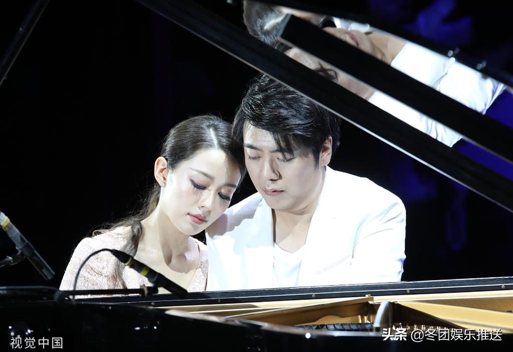 郎朗受访称不敢再让老婆拿行李 (郎朗自曝娇妻溺爱自己)