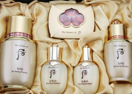 适合30岁以上的抗皱水乳套装推荐,适合50岁女人用的抗皱水乳