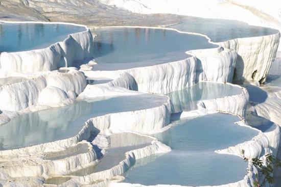 昆明弥勒温泉推荐,弥勒湖泉温泉五一