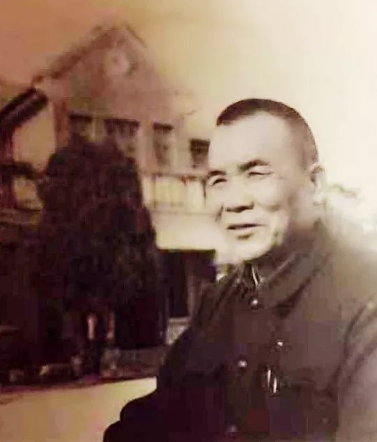 长首什么意思,长首