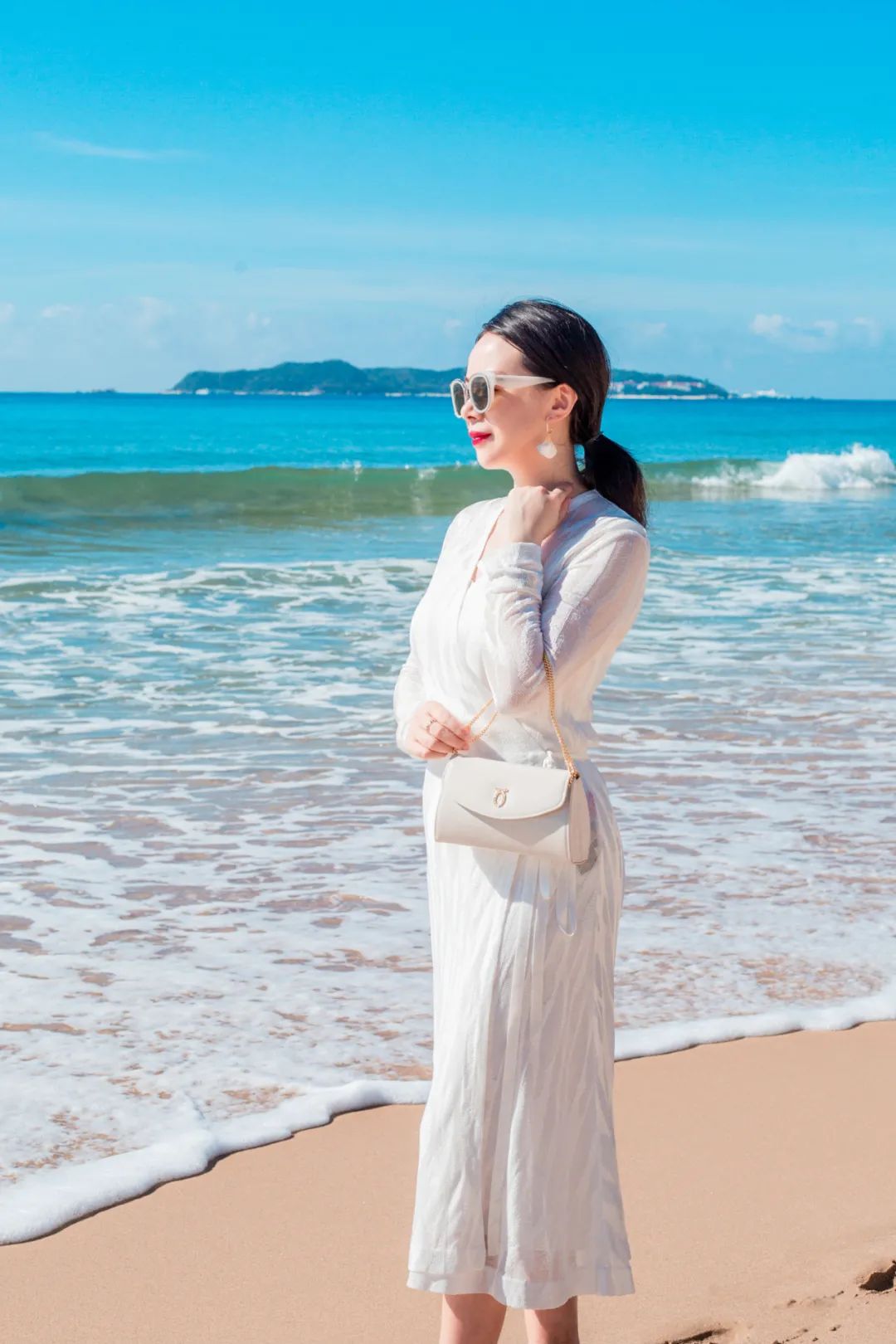 英国女王拿过的包包,英国伊丽莎白女王二世包包