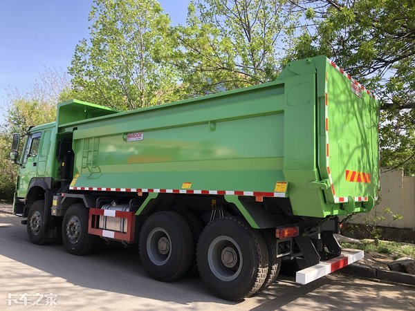 新豪沃渣土车起顶操作步骤,豪沃重汽渣土车功能讲解