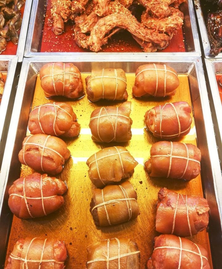 卤肉颜色红亮冷后不发黑的技巧,卤肉出锅后容易氧化发黑怎么办