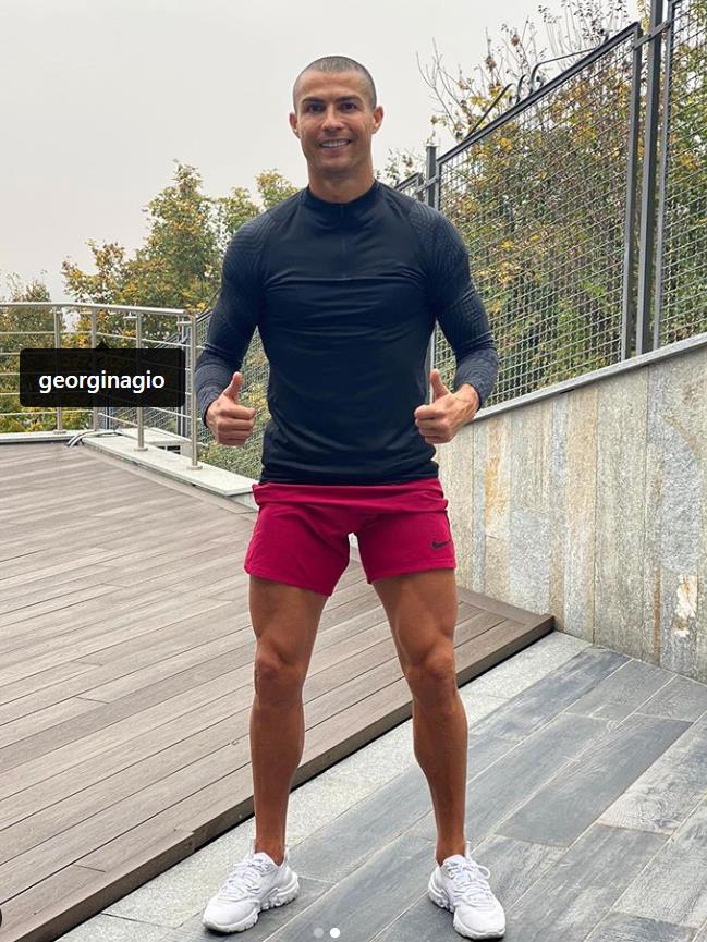 c罗确诊新冠后首次露面,c罗疫情居家锻炼