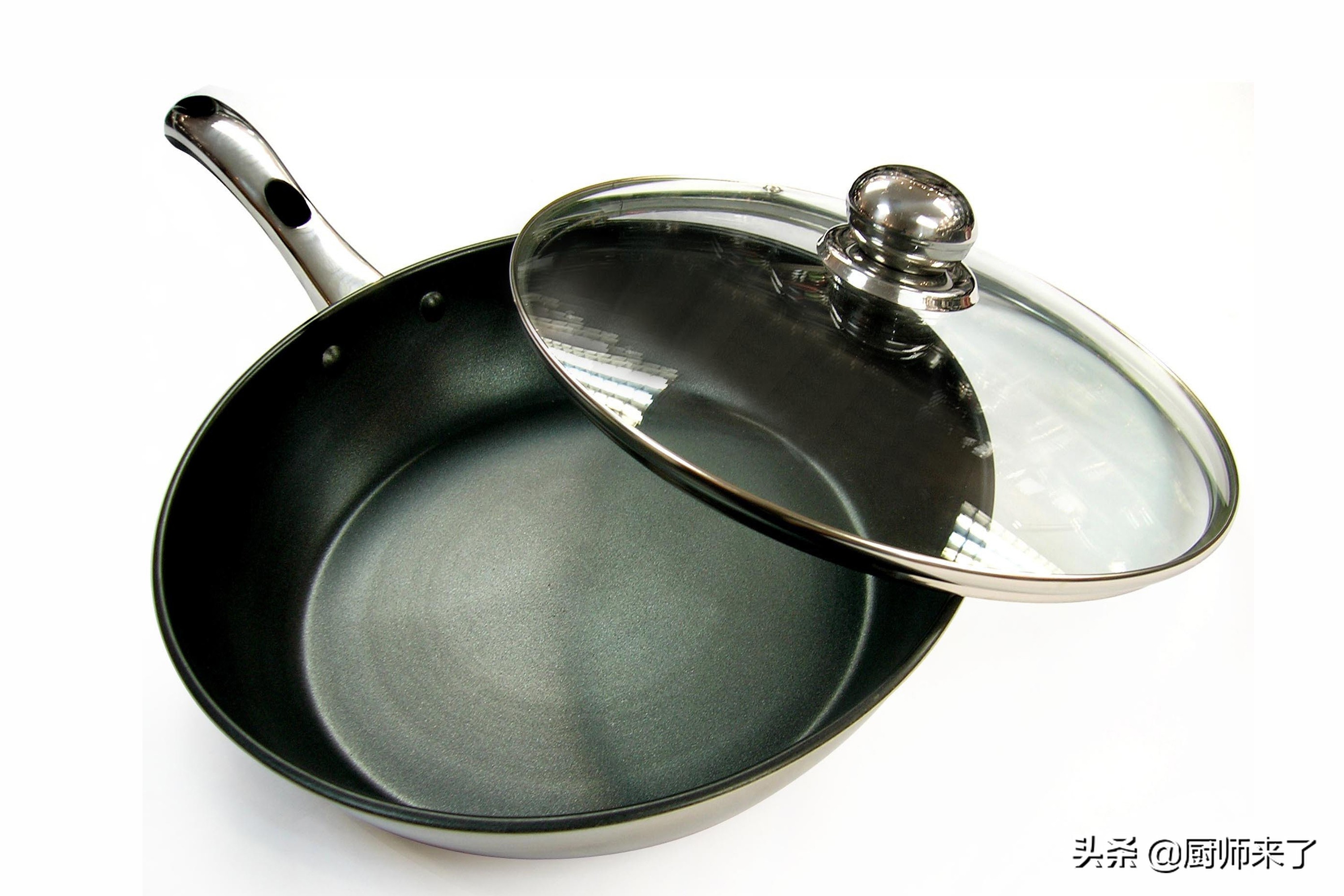 铁锅怎么煎鱼不粘锅?,煎鱼为什么裹鸡蛋液