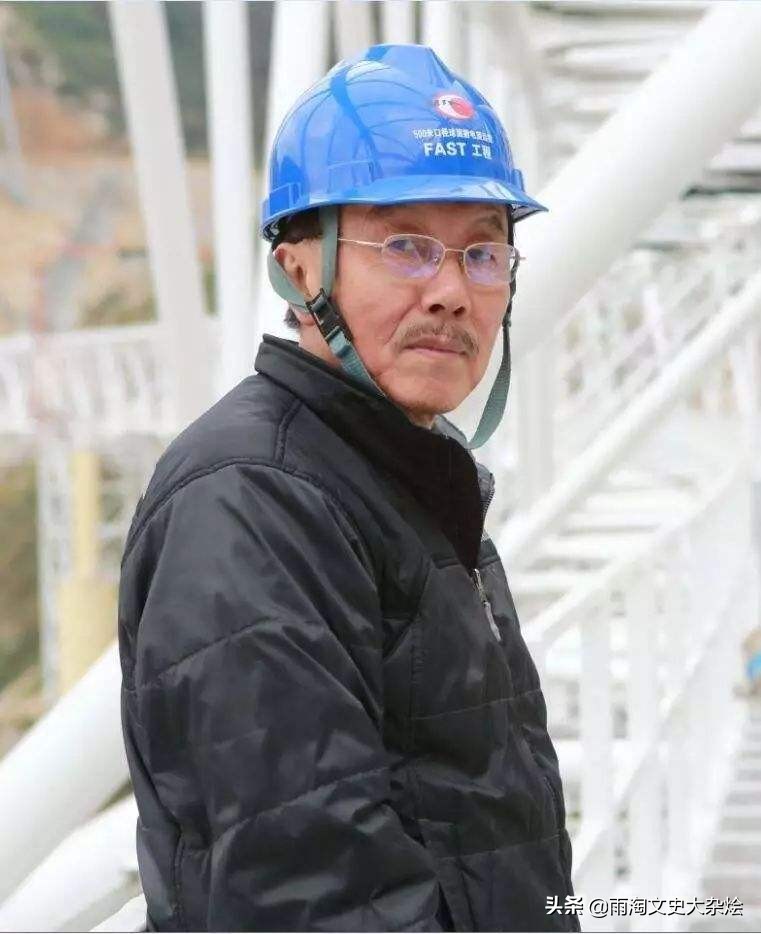 致敬中国所有英雄,致敬最可爱的8个人