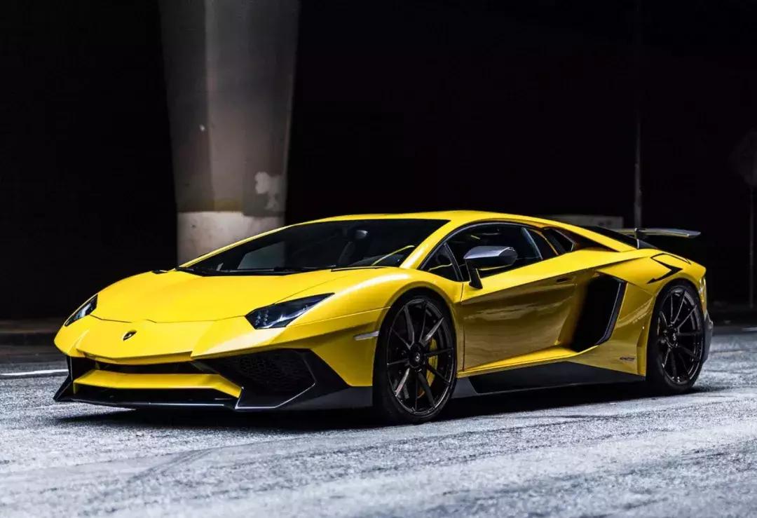 男人宁愿买最便宜的车，也要戴最贵的表，是我飘了吗？