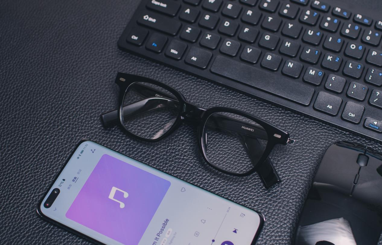 时尚之下科技同样出众,时尚与科技融合的眼镜