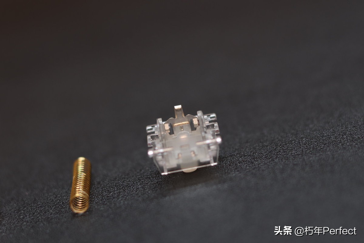 吉利鸭樱桃机械键盘,吉利鸭duckyone2mini机械键盘