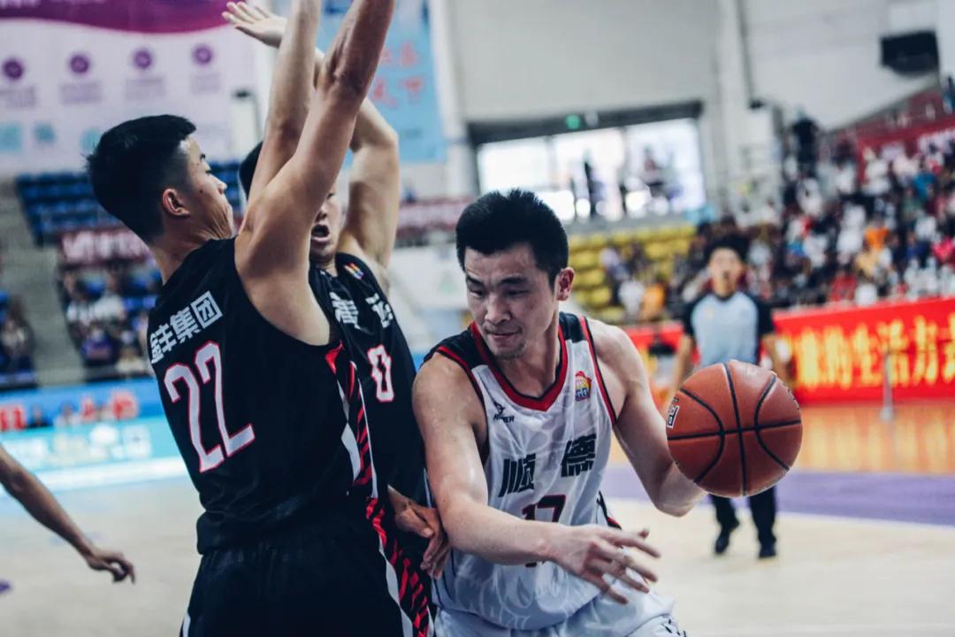 2020广东联赛决赛清远,广东队最终以54分的优势狂胜对手
