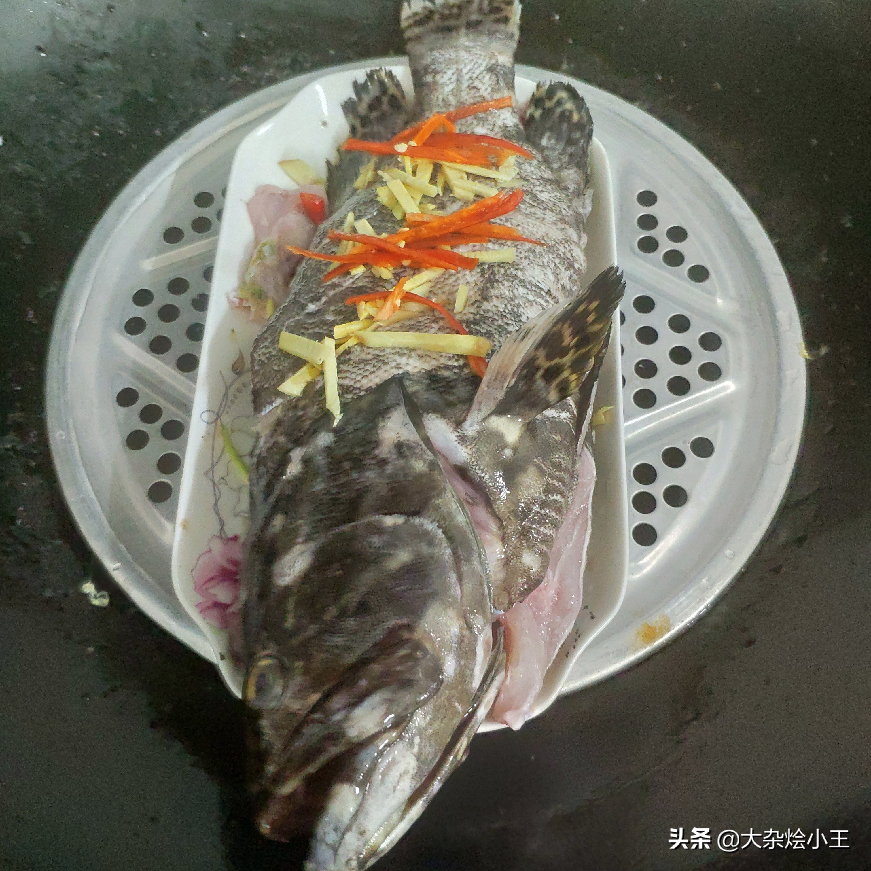 石斑鱼清蒸出来又老又柴,石斑鱼最好多大适合清蒸