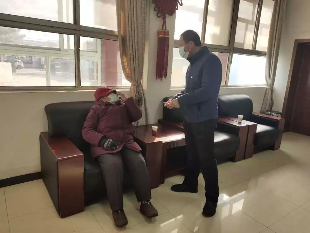 众志成城抗击疫情爱心捐赠暖人心,同舟共济抗疫情爱心捐助暖人心