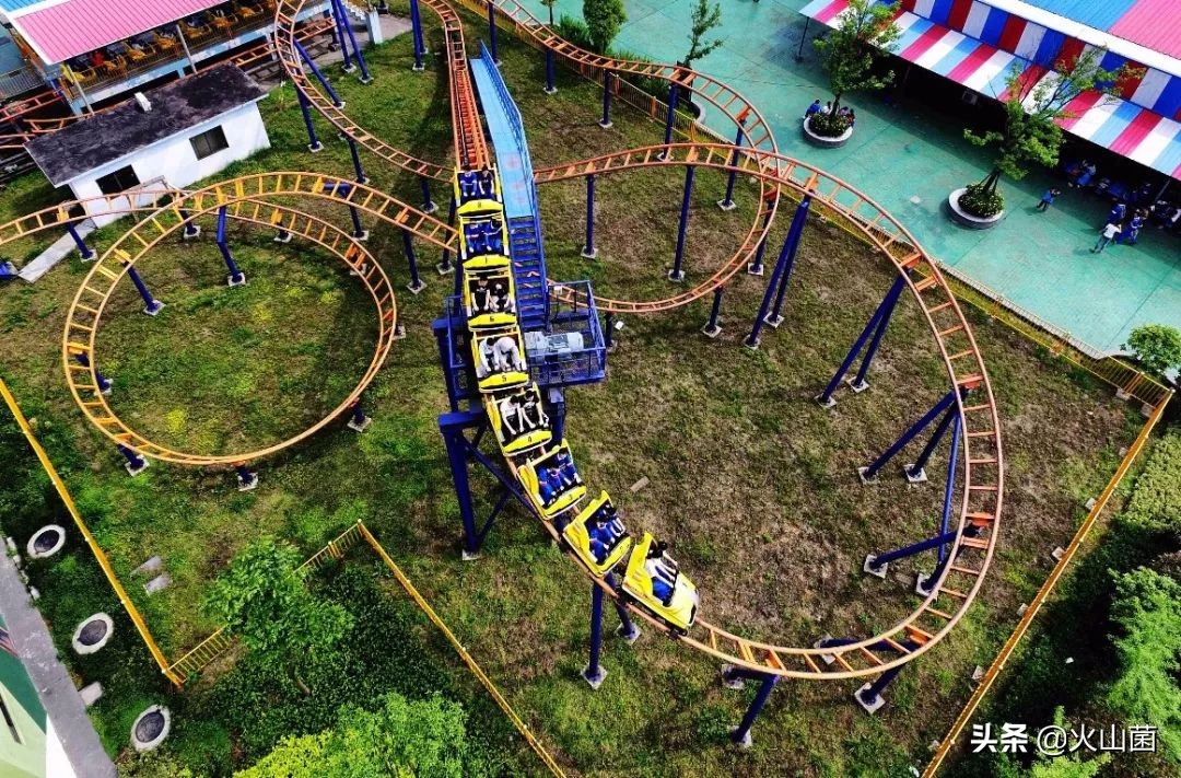 逃离高温“熔炉”，南方的夏天就该玩雪