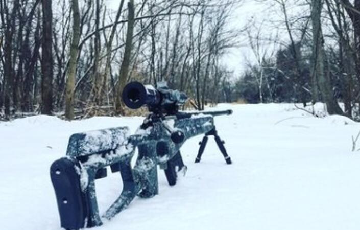 狙击镜开枪技巧,狙击镜反光轻松躲过子弹