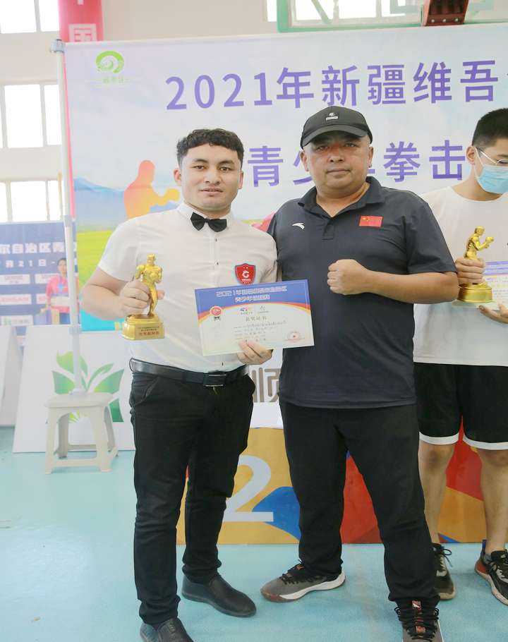 2019全疆青少年拳击锦标赛视频,2021年新疆青少年拳击比赛69公斤