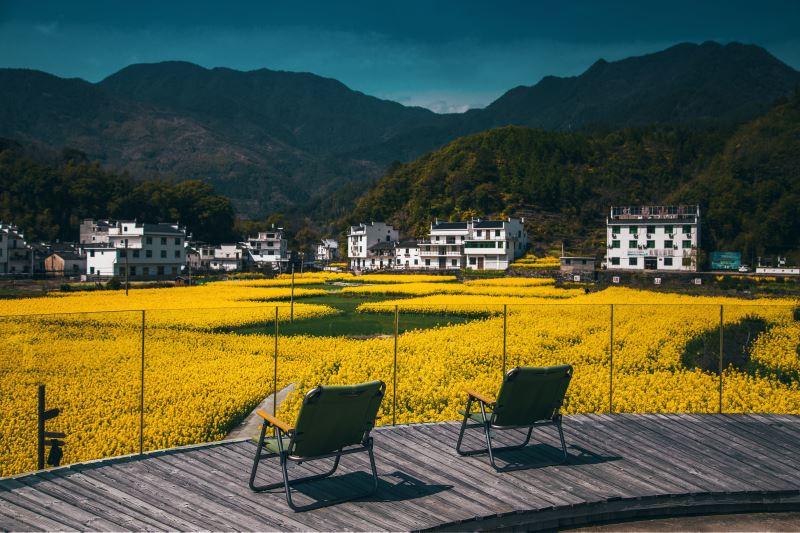 臻选人文度假品牌开山之作，惊艳问世，与月途看尽婺源千面之美