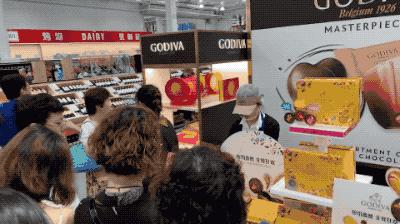美国costco在中国现状,上海人疯抢costco