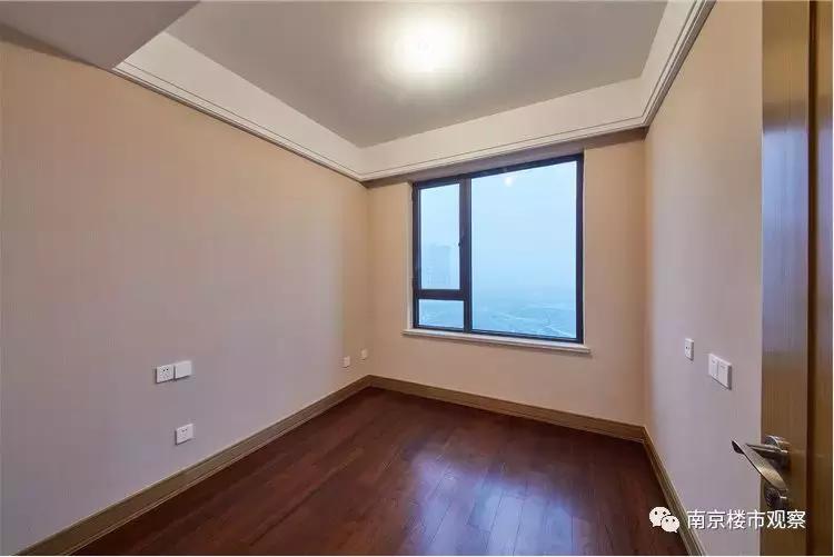 10盘迎来交付大考，实景谍照流出！这品质…