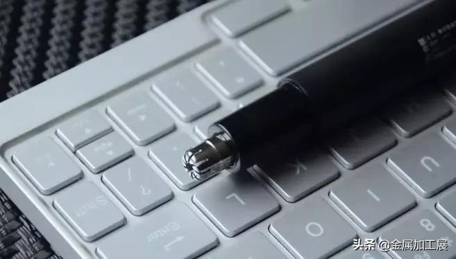 鼻毛修剪器怎样才能剃干净,鼻毛不能随便剪