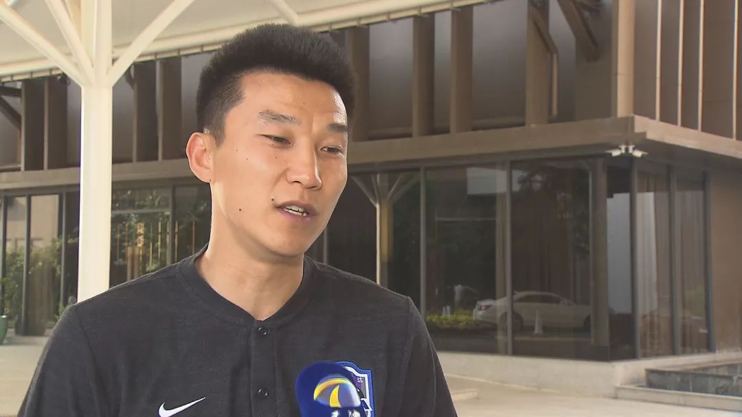 结束隔离,向球队报到!这样的“驰援”胜“引援”