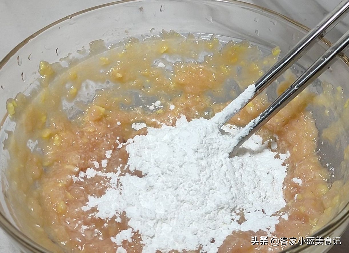 广州早茶店里的玉米饼怎么做,广东早茶香煎玉米饼不用皮