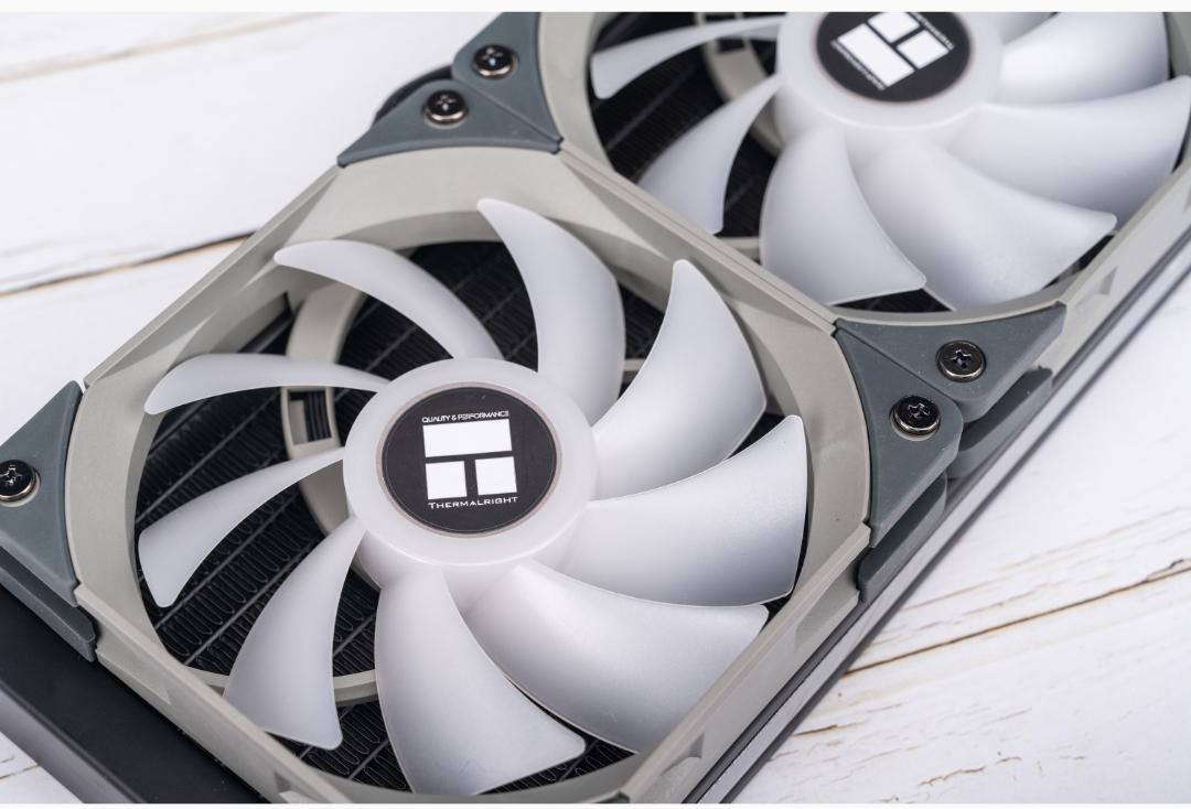 利民360argb一体式水冷效果,利民360argb一体式水冷装机