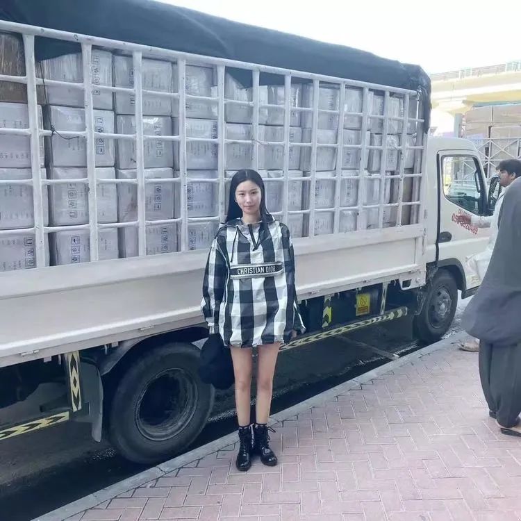 我们欠40万丽水华侨一个热搜,这次,请把他们顶上去