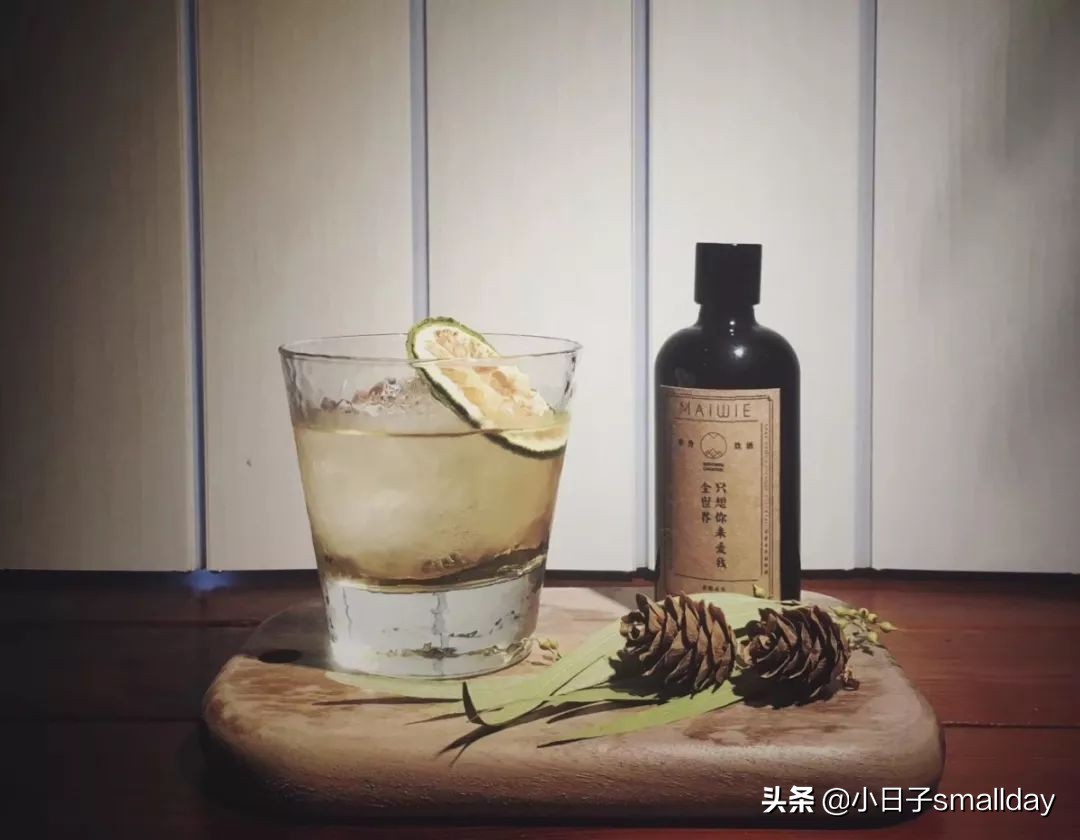 酒吧|坐上逃离人间的微醺列车