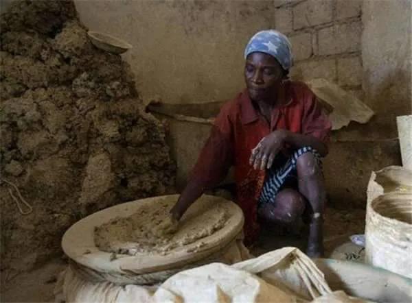 吃土的最高境界,真正意义上的吃土