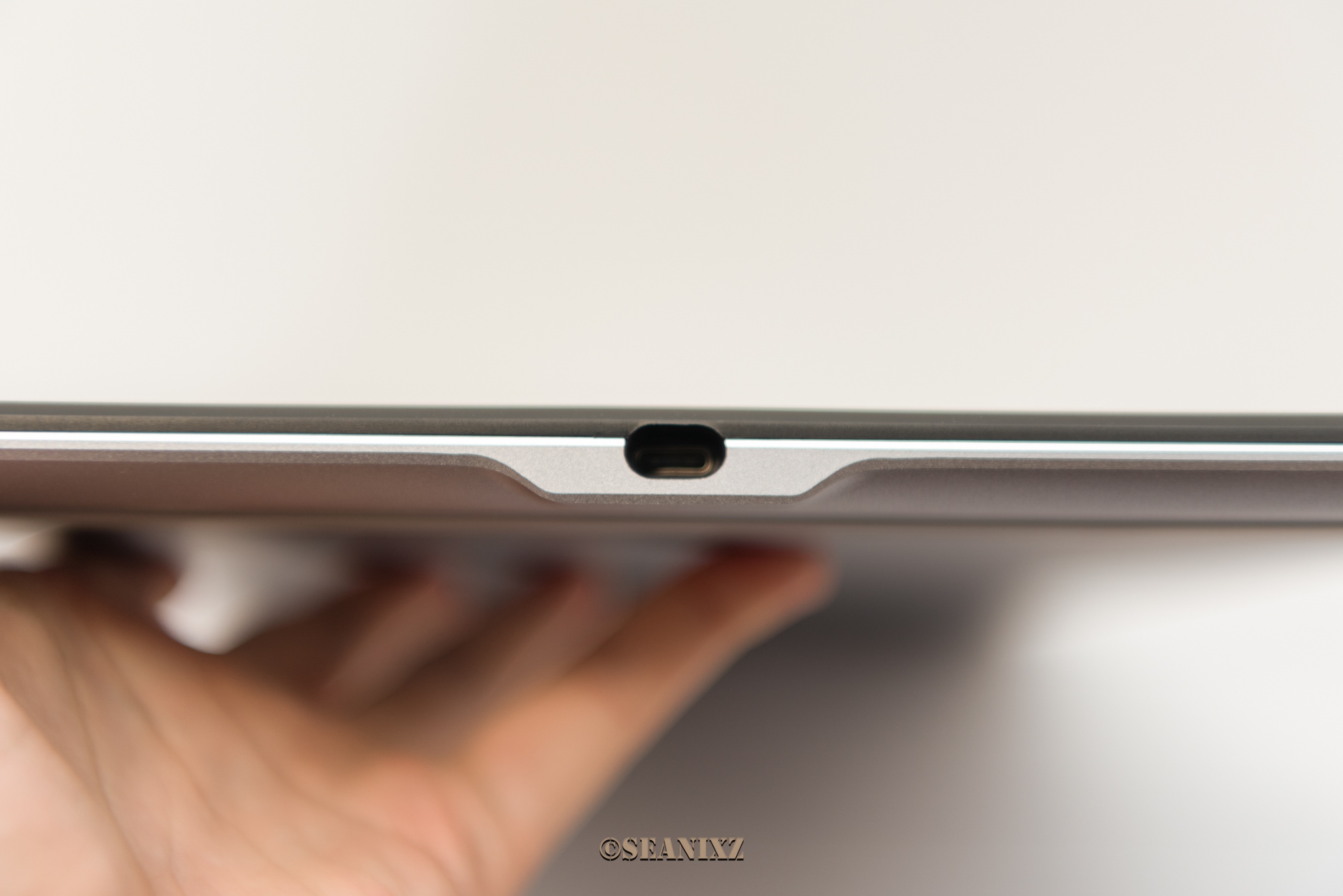 接近真实的纸笔绘画:绘王(HUION)KamvasPro16手绘屏使用体验