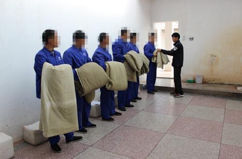 在看守所没人送衣服怎么办,可以送进看守所的衣服