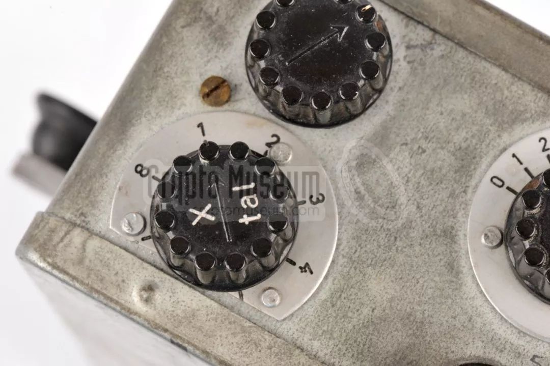 寰峰浗闂磋皪鐢靛彴鎷嗚В,浜屾垬闂磋皪鐢靛彴鍥剧焊