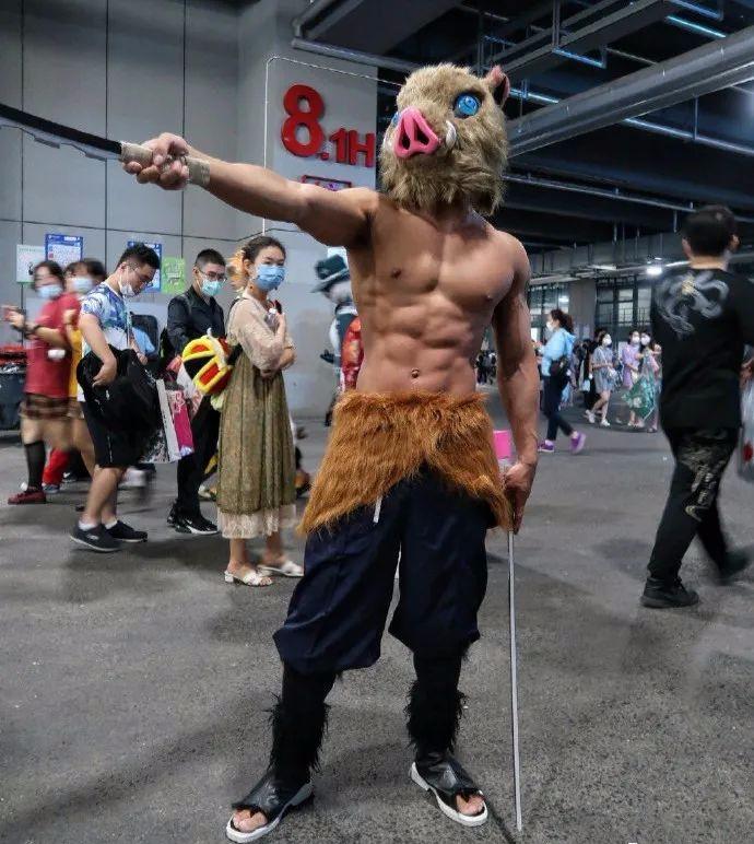 伊之助腹肌照,伊之助让人练腹肌