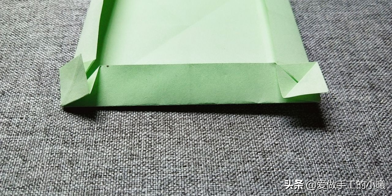 幸运草的盒子折纸教程,装四叶草盒子简单折纸