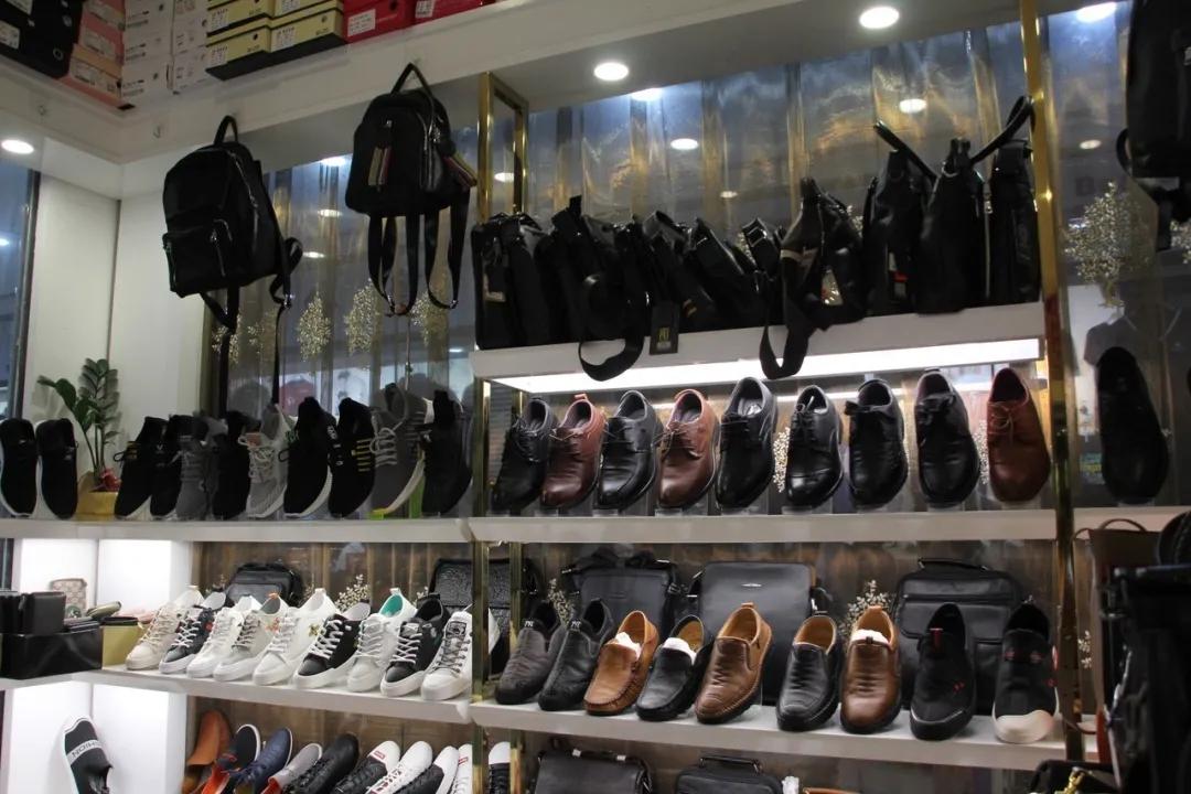 霞山外贸纺织城、服装城618狂欢节，消费满58元抽奖，100%中奖