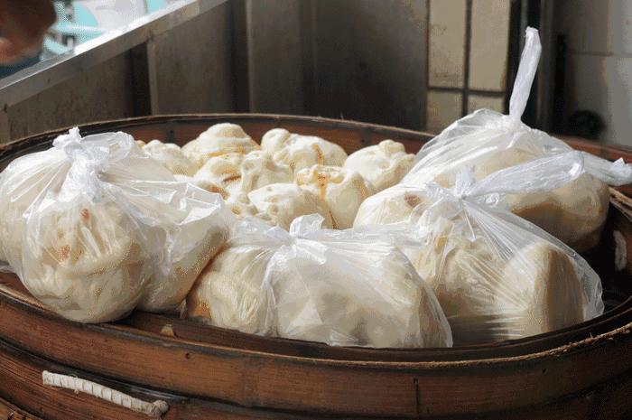 刘大姐经营乔馋大包子店，一天卖2000万个包子，一跃成为亿元大姐