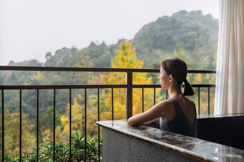 成都出发1.5h,藏在青城后山网红轻奢度假民宿,丨桐去隐泉