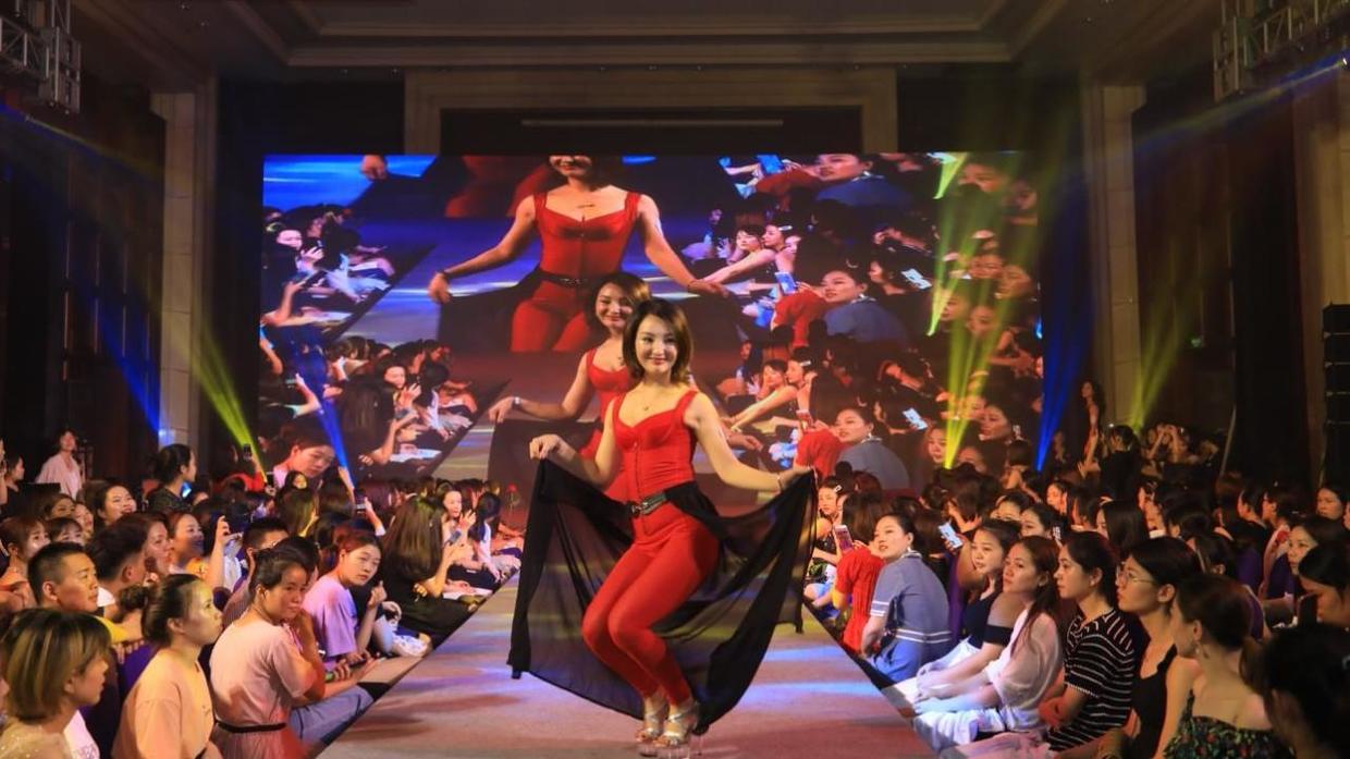 薇妮体雕高级定制大秀,薇妮体雕打卡视频