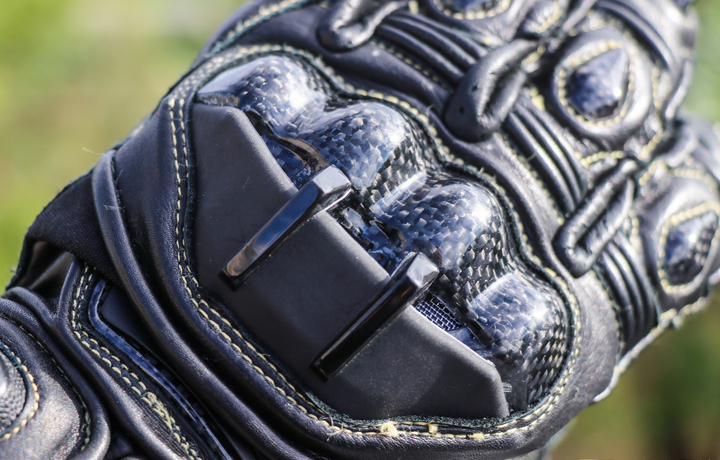 平价摩托车手套测评,冬季骑行手套摩托车测评